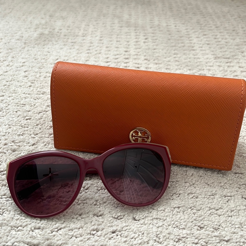 AUTHENTIC Tory Burch sunglasses